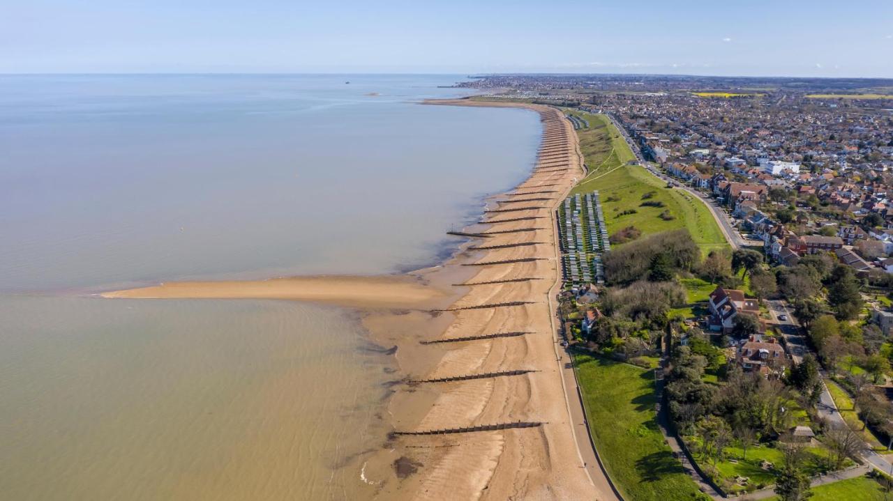 Luxury Caravan At Seaview Holiday Park In Kent Ref 47034Pb Whitstable Buitenkant foto