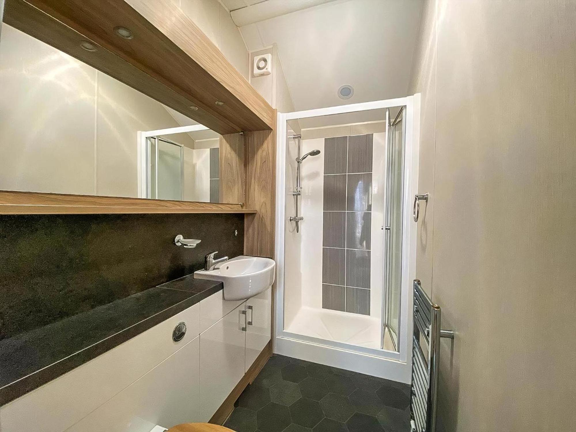 Luxury Caravan At Seaview Holiday Park In Kent Ref 47034Pb Whitstable Buitenkant foto