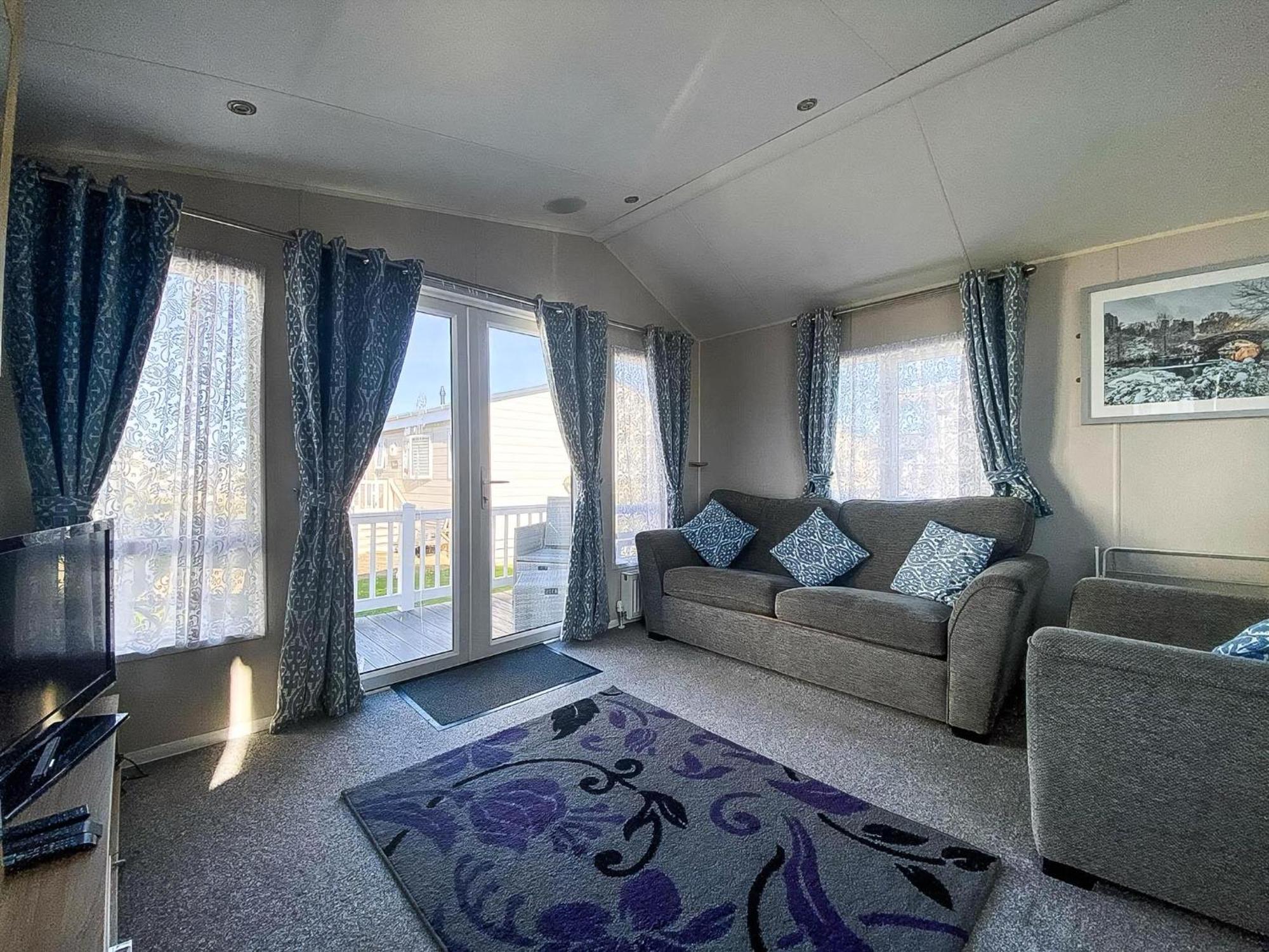 Luxury Caravan At Seaview Holiday Park In Kent Ref 47034Pb Whitstable Buitenkant foto