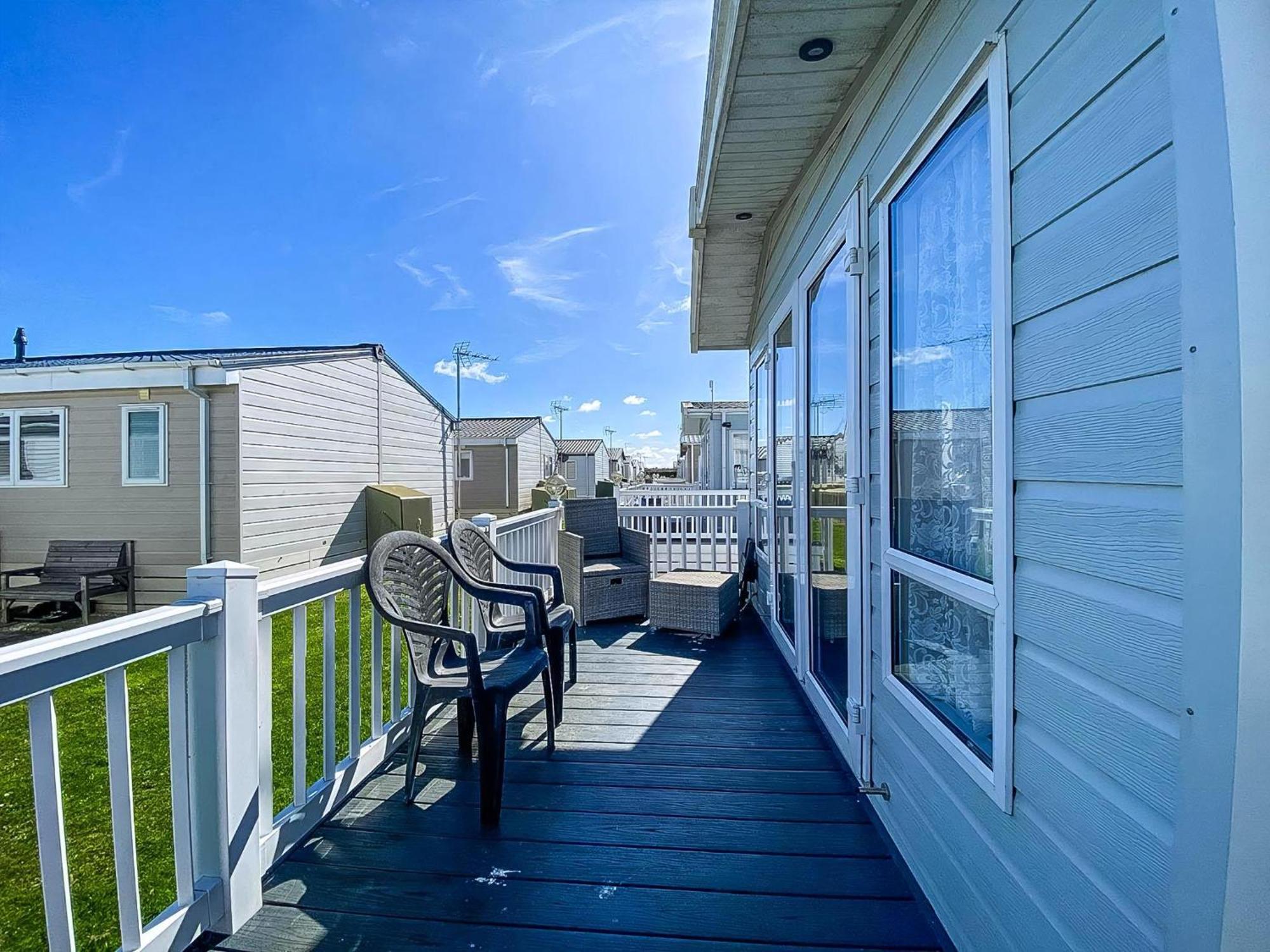 Luxury Caravan At Seaview Holiday Park In Kent Ref 47034Pb Whitstable Buitenkant foto